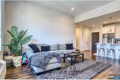 110 Market Street 204 #204, Saddle Brook Township, NJ 07663 - Photo 5