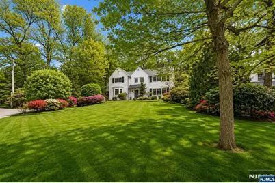 16 N Brae Court, Tenafly, NJ 07670 - Photo 3