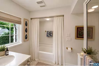 16 N Brae Court, Tenafly, NJ 07670 - Photo 39