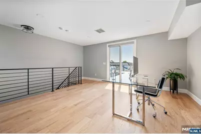 240 Clark Terrace B #B, Cliffside Park, NJ 07010 - Photo 33