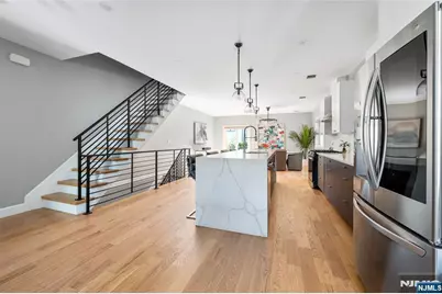 240 Clark Terrace B #B, Cliffside Park, NJ 07010 - Photo 7