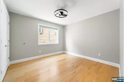 240 Clark Terrace B #B, Cliffside Park, NJ 07010 - Photo 29