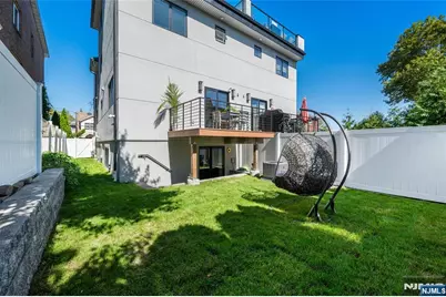 240 Clark Terrace B #B, Cliffside Park, NJ 07010 - Photo 43