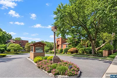 2 Sutton Place, Englewood, NJ 07631 - Photo 3