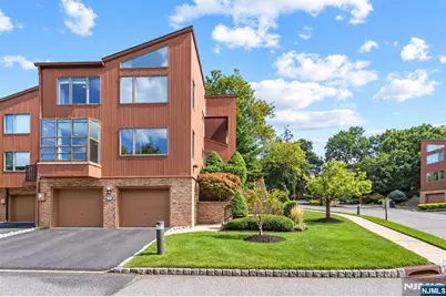 2 Sutton Place, Englewood, NJ 07631 - Photo 11