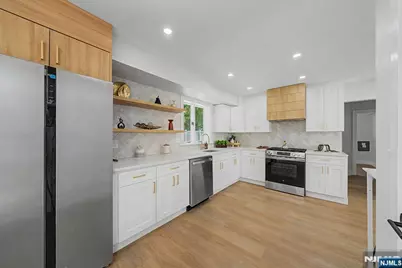 19 Ferndale Road, Wayne, NJ 07470 - Photo 7
