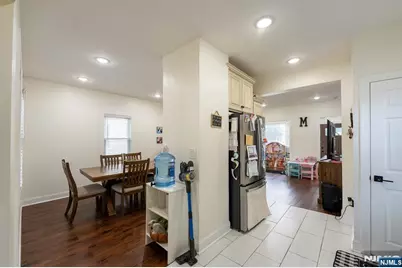 340 Simons Avenue, Hackensack, NJ 07601 - Photo 9