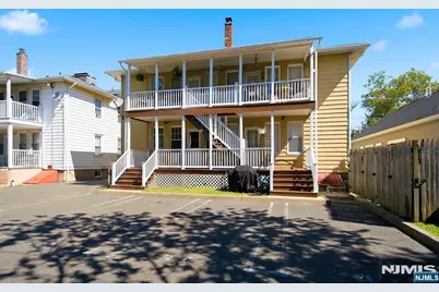 41 Central Avenue 41 A #41 A, Rochelle Park Township, NJ 07662 - Photo 17