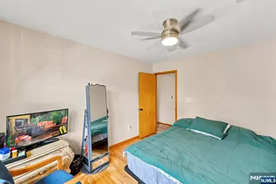 56 Hillcrest Avenue, Woodland Park, NJ 07424 - Photo 17