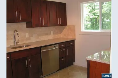 16-06 Jordon Road, Fair Lawn, NJ 07410 - Photo 11