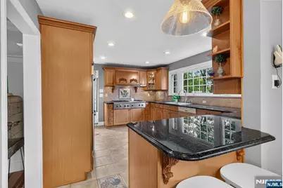415 Lincoln Avenue, Glen Rock, NJ 07452 - Photo 21