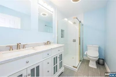 375 Queens Court, Ridgewood, NJ 07450 - Photo 33