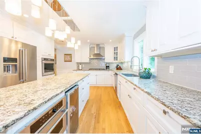 375 Queens Court, Ridgewood, NJ 07450 - Photo 19