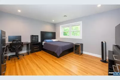 375 Queens Court, Ridgewood, NJ 07450 - Photo 21