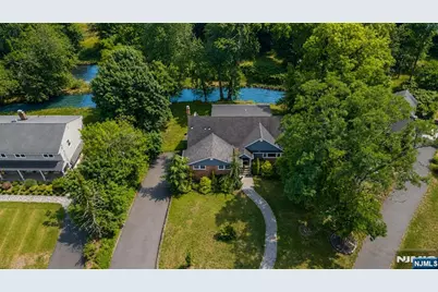 375 Queens Court, Ridgewood, NJ 07450 - Photo 45