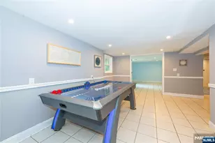 375 Queens Ct, Ridgewood, NJ 07450 - Photo 39