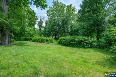 375 Queens Court, Ridgewood, NJ 07450 - Photo 49