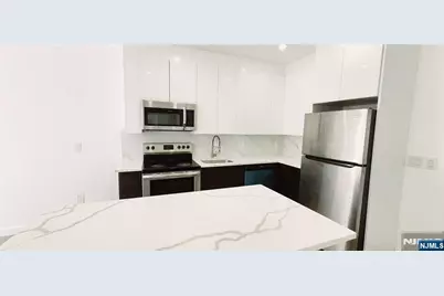 30 Howe Avenue, Passaic, NJ 07055 - Photo 3