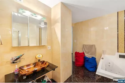 300 Winston Drive 517 #517, Cliffside Park, NJ 07010 - Photo 21