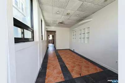 18 Broad Avenue, Palisades Park, NJ 07650 - Photo 3