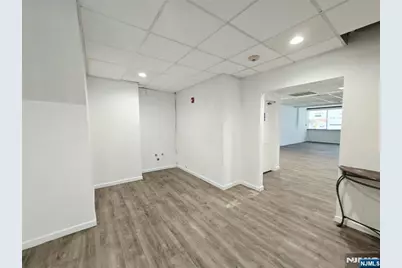 4 E Columbia Avenue, Palisades Park, NJ 07650 - Photo 7
