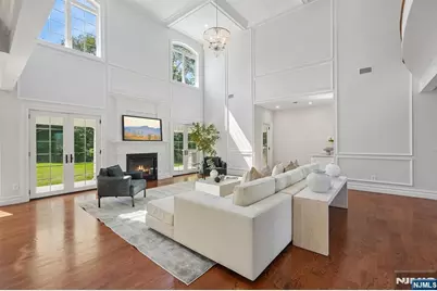 707 Black Hawk Lane, Franklin Lakes, NJ 07417 - Photo 7