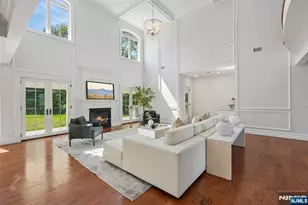 707 Black Hawk Ln, Franklin Lakes, NJ 07417 - Photo 7