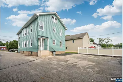 18 Unit 2 Lincoln Avenue 2 #2, Little Falls Township, NJ 07424 - Photo 23