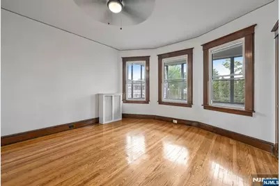 18 Unit 2 Lincoln Avenue 2 #2, Little Falls Township, NJ 07424 - Photo 7