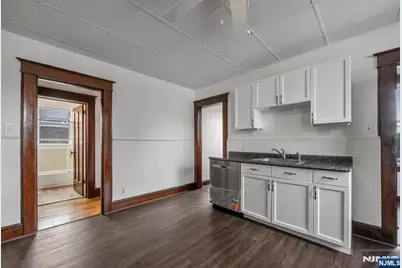 18 Unit 2 Lincoln Avenue 2 #2, Little Falls Township, NJ 07424 - Photo 13