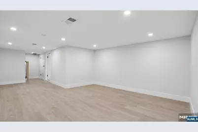 135 Bergen Avenue, Kearny, NJ 07032 - Photo 27