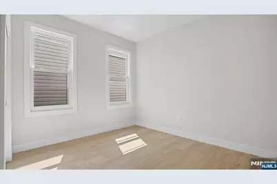 135 Bergen Avenue, Kearny, NJ 07032 - Photo 11