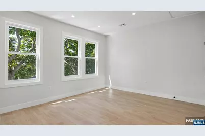135 Bergen Avenue, Kearny, NJ 07032 - Photo 13