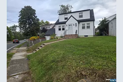229 River Drive, Elmwood Park, NJ 07407 - Photo 3