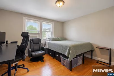229 River Drive, Elmwood Park, NJ 07407 - Photo 15