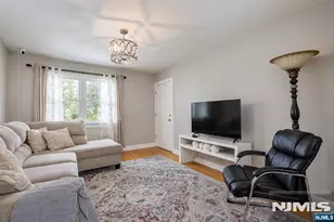 229 River Dr, Elmwood Park, NJ 07407 - Photo 7