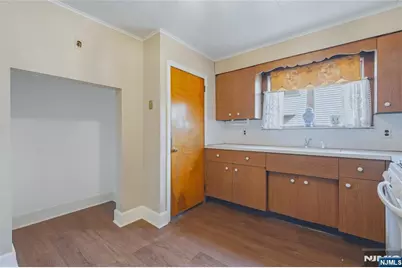 265 Main Street, East Rutherford, NJ 07073 - Photo 9