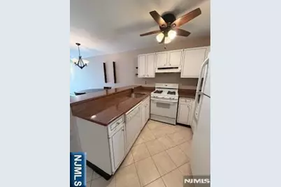 605 West Ridge Mews, Wood Ridge, NJ 07075 - Photo 11
