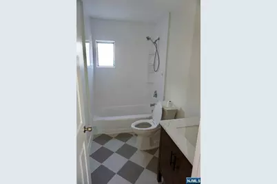 236-238 Stuyvesant 3 #3, Lyndhurst Township, NJ 07071 - Photo 7