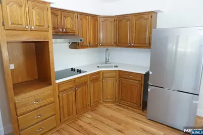236-238 Stuyvesant 3 #3, Lyndhurst Township, NJ 07071 - Photo 3