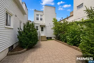 522 26th St, Union City, NJ 07087 - Photo 15