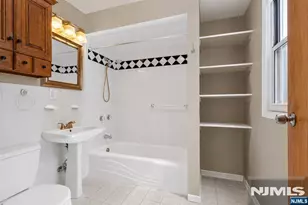522 26th St, Union City, NJ 07087 - Photo 17