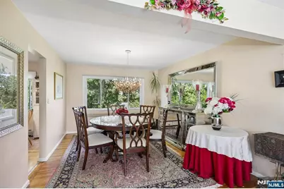 347 Alan Drive, Paramus, NJ 07652 - Photo 9