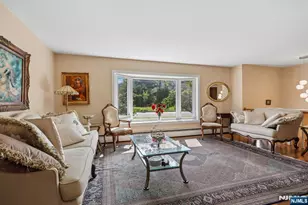 347 Alan Dr, Paramus, NJ 07652 - Photo 5