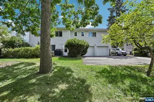 347 Alan Dr, Paramus, NJ 07652 - Photo 29