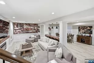 2 Churchill Ct, Paramus, NJ 07652 - Photo 37