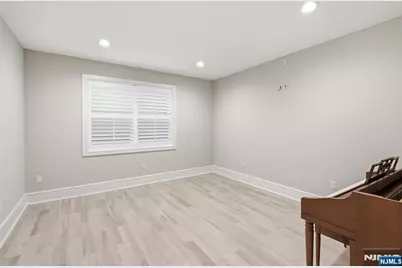 2 Churchill Court, Paramus, NJ 07652 - Photo 43