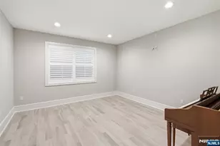 2 Churchill Ct, Paramus, NJ 07652 - Photo 43