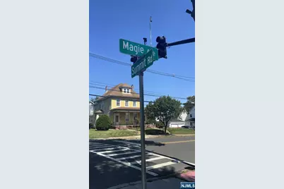 895 Magie Avenue C #C, Union Township, NJ 07083 - Photo 11