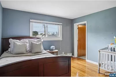 145 Sutton Place, New Milford, NJ 07646 - Photo 19